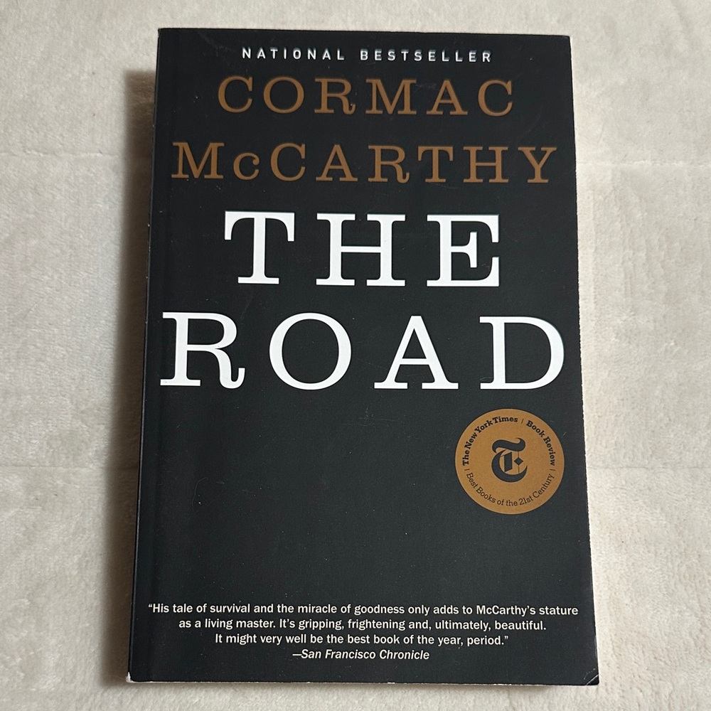 🐸2/$10🐸Science fiction. The road  cormac McCarthy